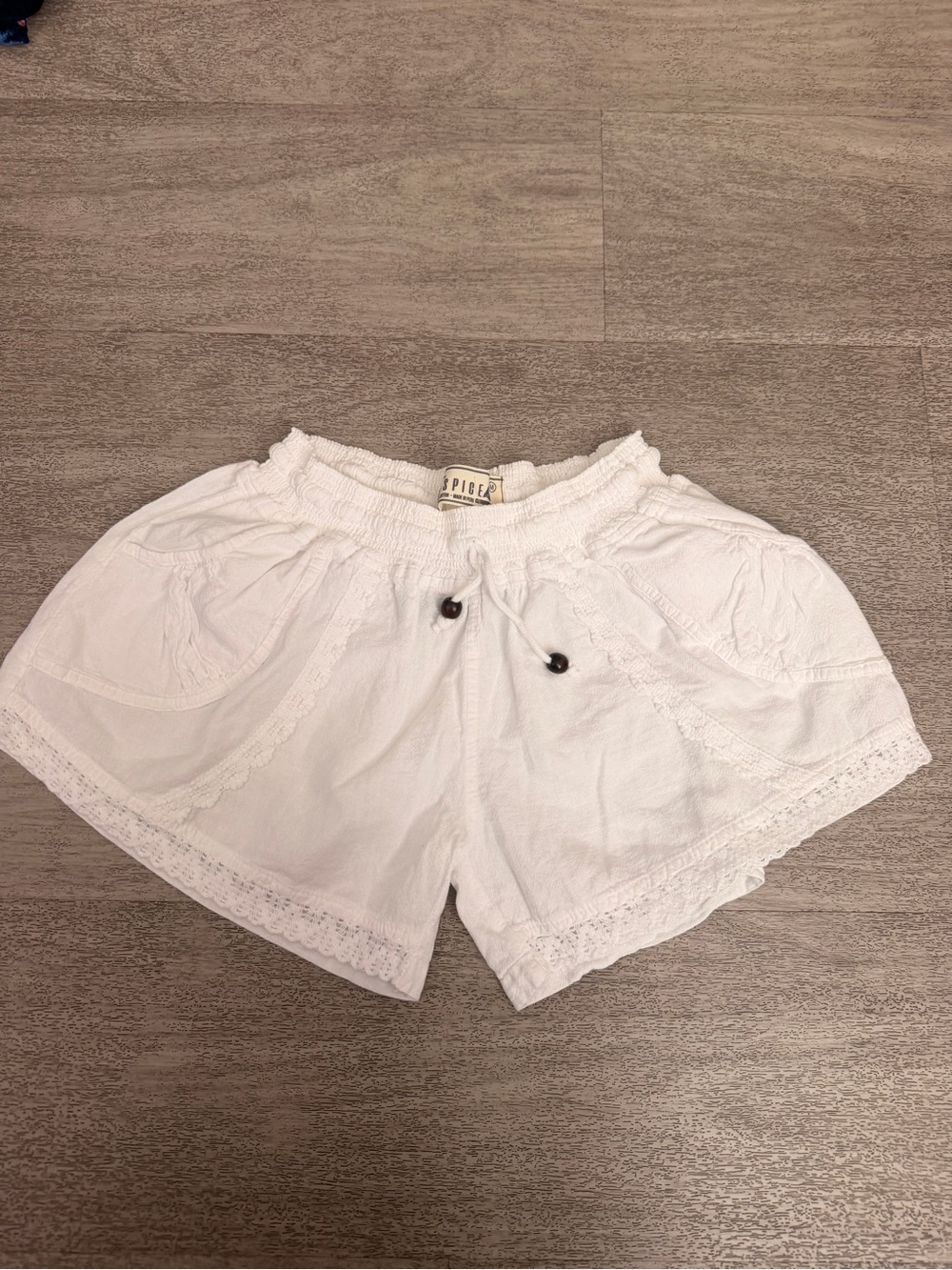 New SeaSpice Surf Style White Embroidered Cotton Shorts M